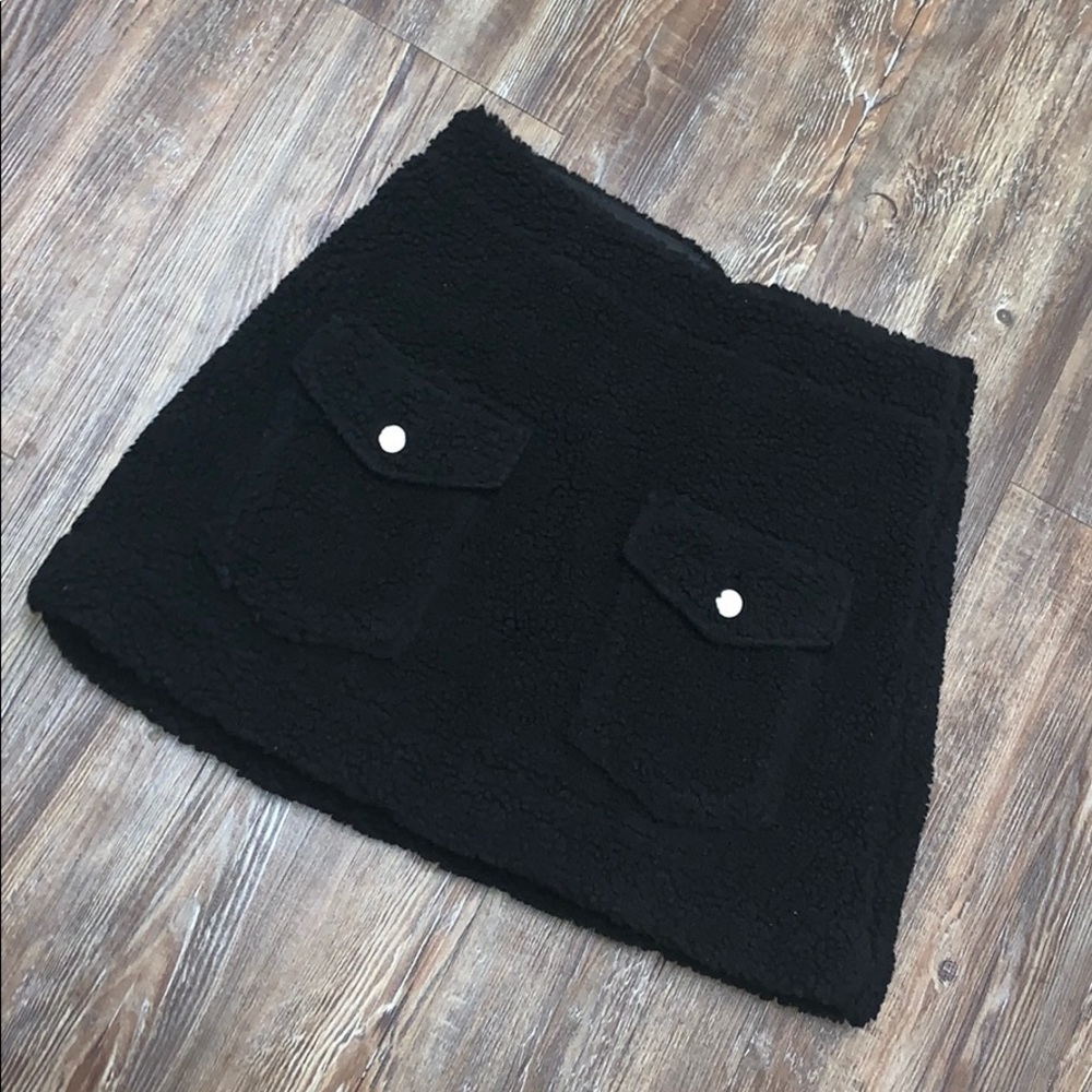 BLACK SHERPA SKIRT🥰